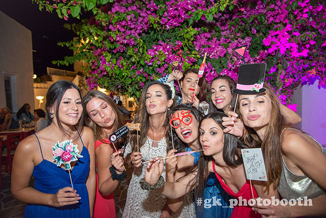 Υπηρεσία photobooth στη Σίφνο